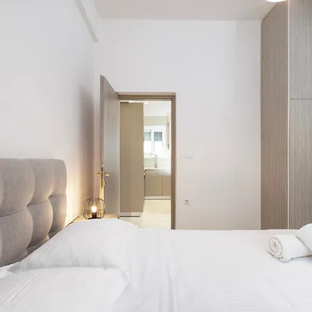 شقة Spacious & Luxe 3br Downtown 1min To *