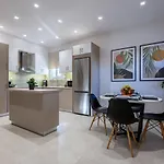 Spacious & Luxe 3br Downtown 1min To Kos-Stadt