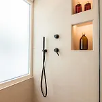 Spacious & Luxe 3br Downtown 1min To Kos