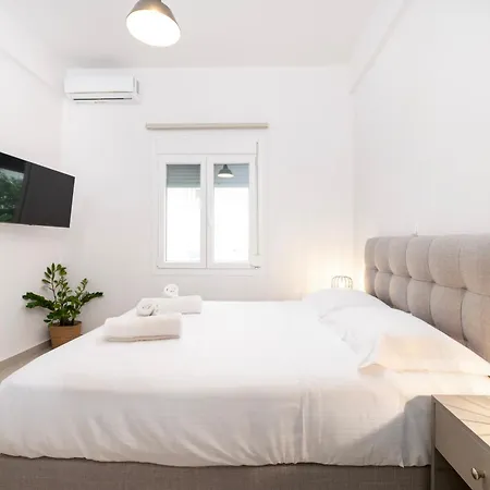 Spacious & Luxe 3br Downtown 1min To Appartamento Città di Kos