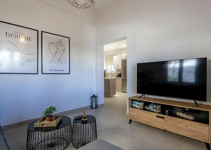 Spacious & Luxe 3br Downtown 1min To Apartment *