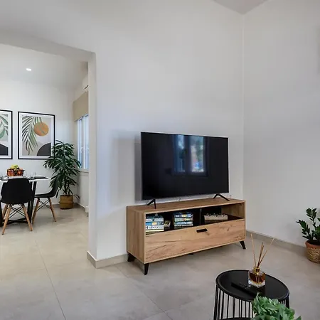 Spacious & Luxe 3br Downtown 1min To * Kos-stad