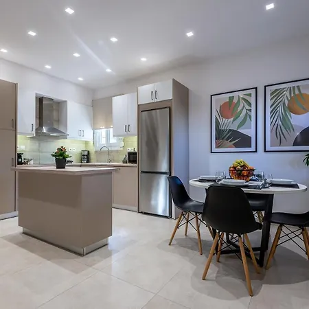 Spacious & Luxe 3br Downtown 1min To Kos-stad