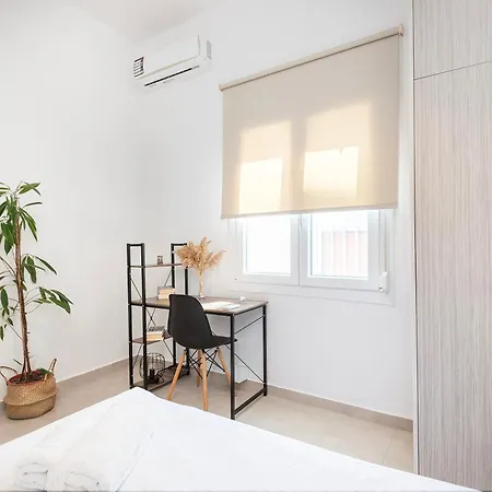 Spacious & Luxe 3br Downtown 1min To Appartement Kos-stad