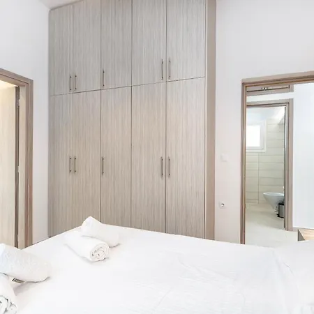 Spacious & Luxe 3br Downtown 1min To Apartment Kos-Stadt