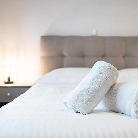 Spacious & Luxe 3br Downtown 1min To Kos-stad