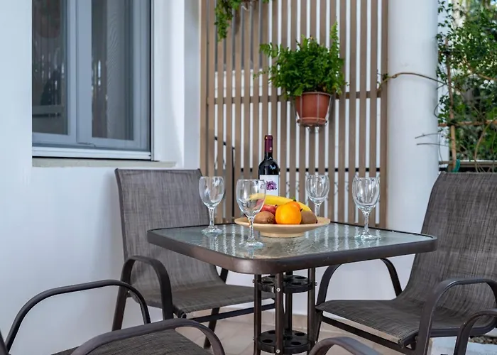 Spacious & Luxe 3br Downtown 1min To * Kos-stad